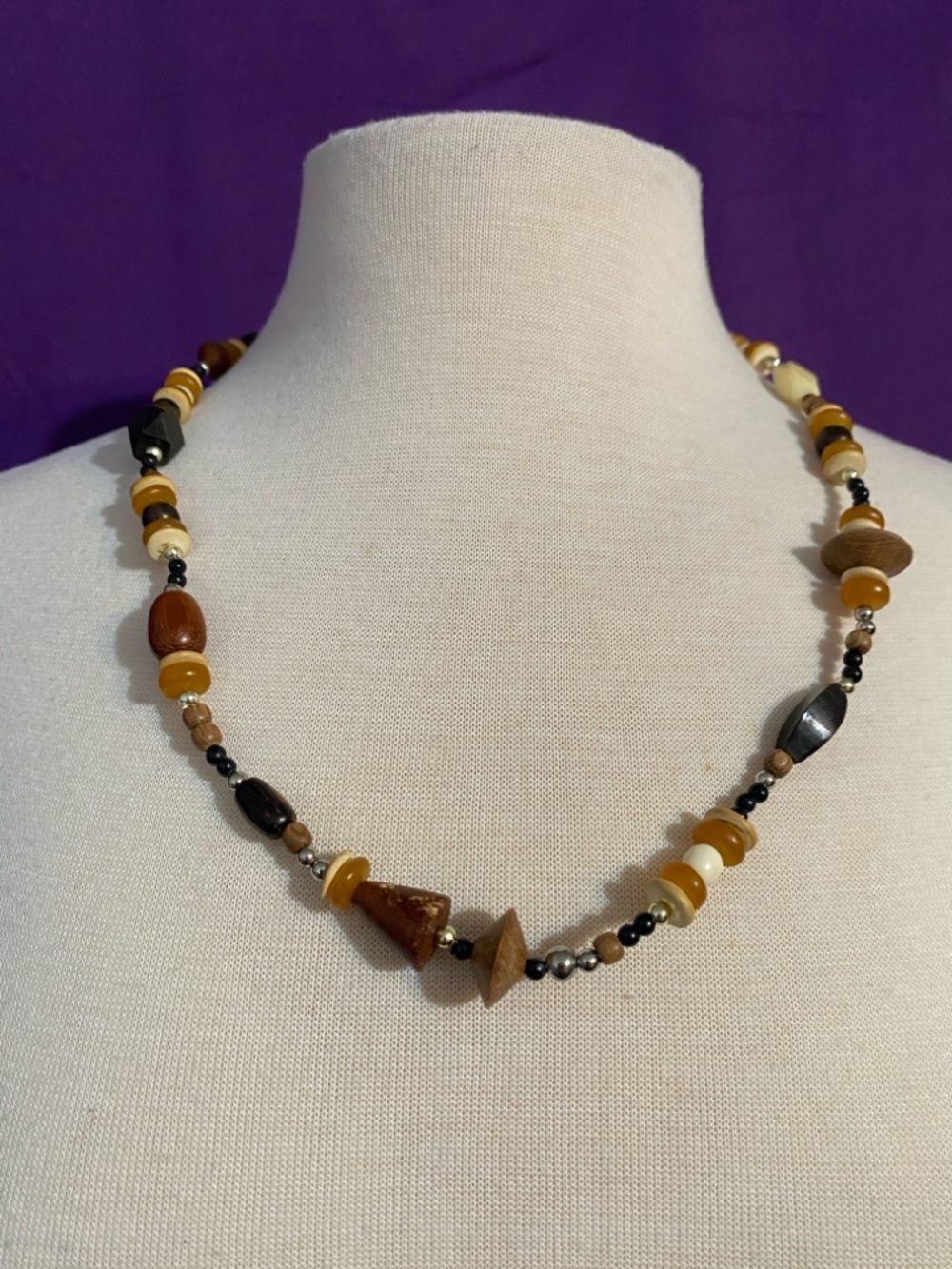 Vintage 1960s Boho Earth-Tone Wooden Bead with Agate Necklace.
